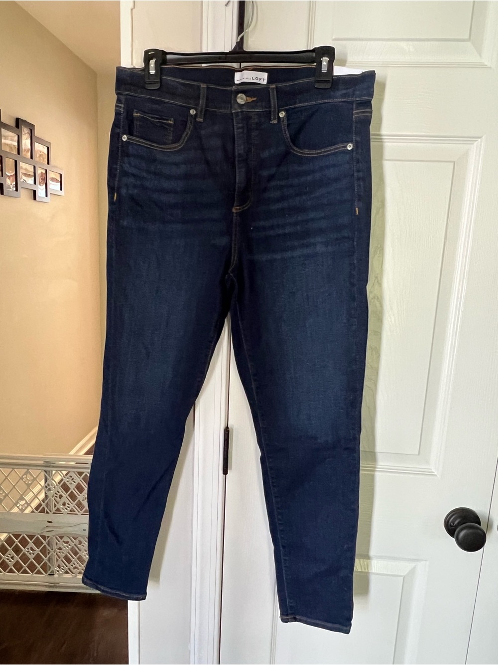 LOFT Women High Rise Skinny Jeans in Dark Indigo Wash NWT Size 30/10